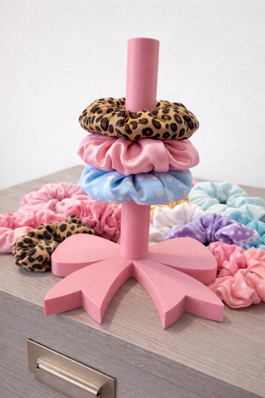 Bow Scrunchie Holder